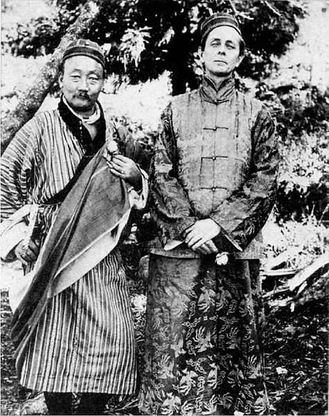 File:Evans-Wentz and Lama Kazi Dawa Samdup circa 1919.jpg