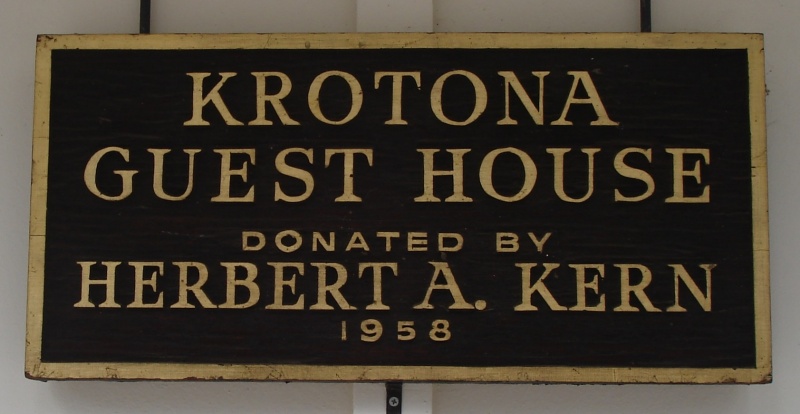 File:Kern Guest House plaque.jpg