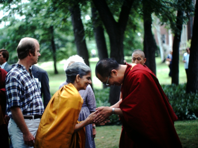 File:Radha with HHDL on July 14 1981.JPG