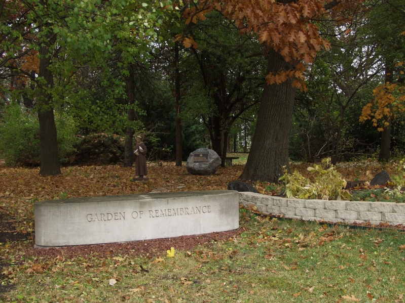 File:Olcott campus Garden of Remembrance.jpg