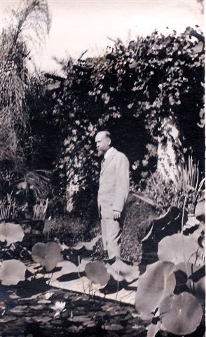 File:Augustus Knudsen at the Lotus Pond, 1916.jpg