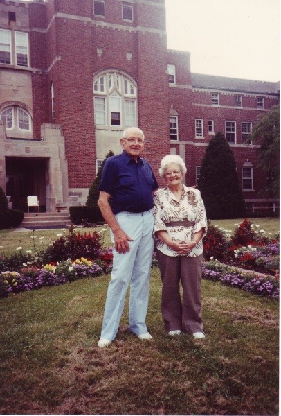 File:Dorothy and John Abbenhouse at Olcott.jpg