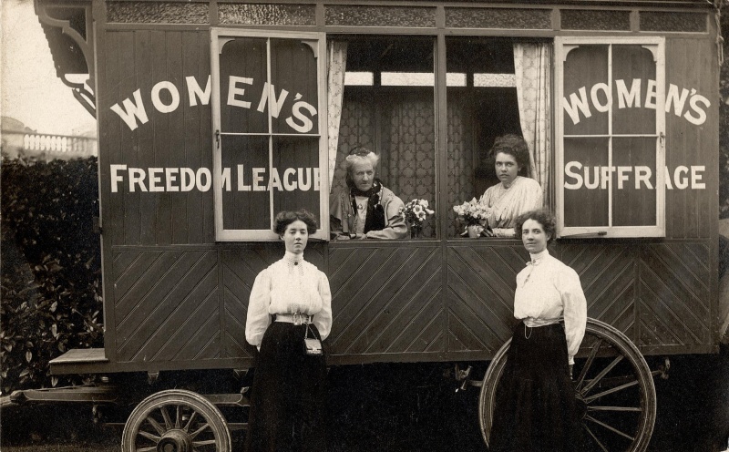File:Charlotte Despard and Allison Neilans in WFL caravan 1908.jpg